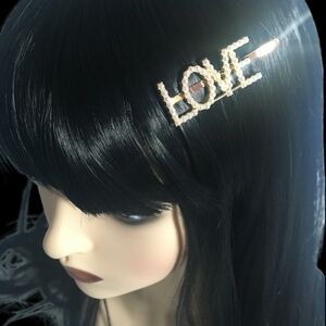 Elegant Gold 'LOVE' Hair Clip